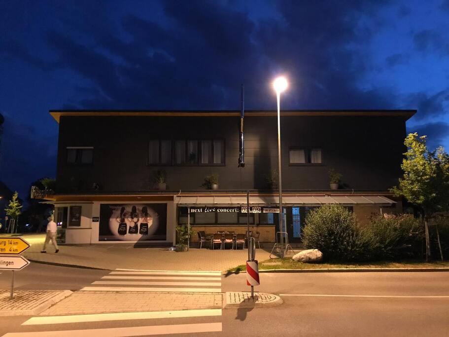 Kleine Wohnung Im - Konzept Flieger - 2 Stockwerke Tettnang Exterior photo